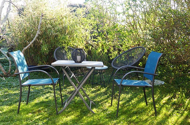vacation rental with a quiet garden