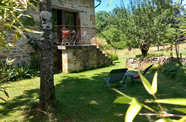 joli jardin du gîte 4 personnes